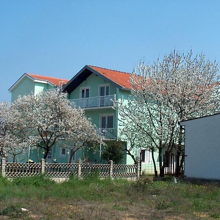 ホテル Pansion Devotions Međugorje エクステリア 写真